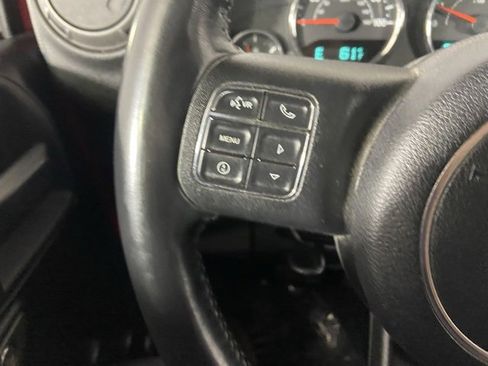 Used 2015 Jeep Wrangler Unlimited Sport image 19