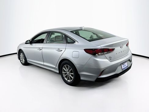 Used 2019 Hyundai Sonata SE w/ Cargo Package FWD image 7