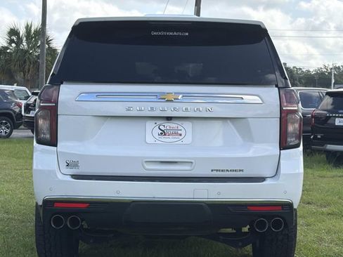Used 2023 Chevrolet Suburban Premier AWD/4WD image 6