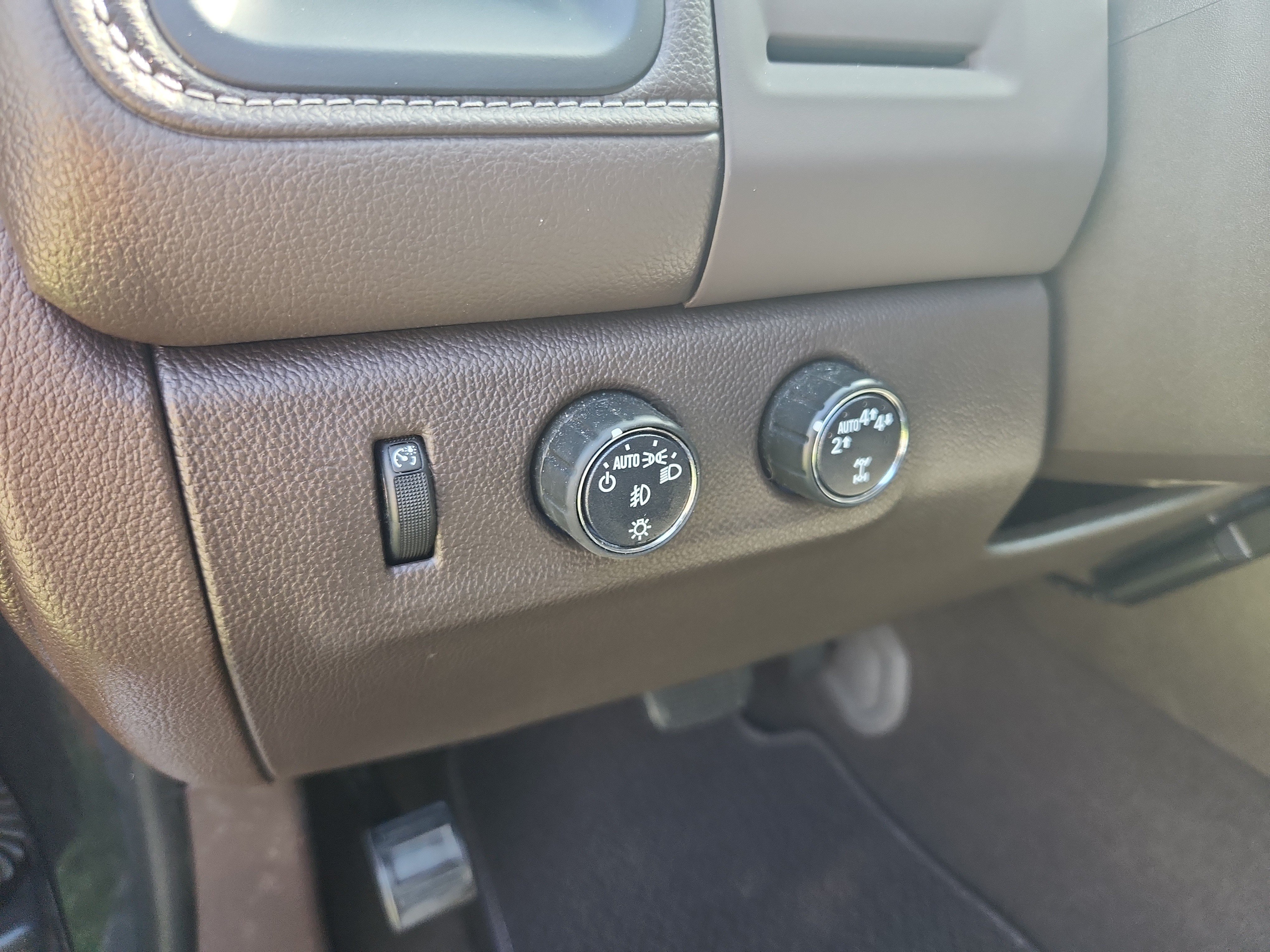 Used 2022 GMC Canyon Denali AWD/4WD image 18