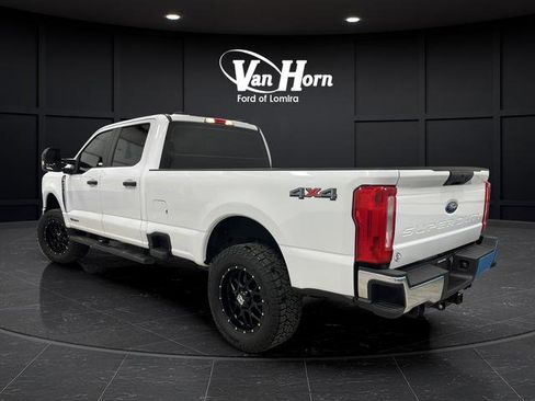 Used 2023 Ford F250 XL w/ Snow Plow/Camper Package image 5
