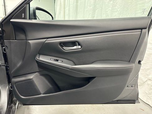 Used 2025 Nissan Sentra SV image 52