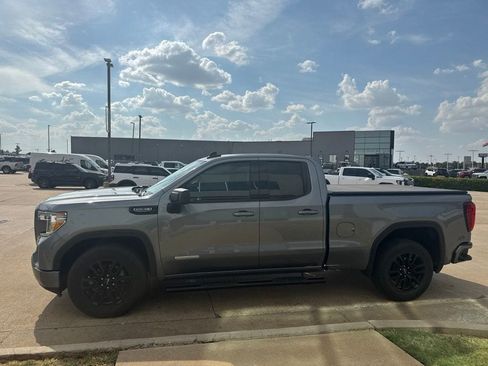 Used 2020 GMC Sierra 1500 Elevation w/ Elevation Value Package RWD image 5