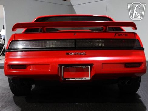 Used 1988 Pontiac Fiero image 15