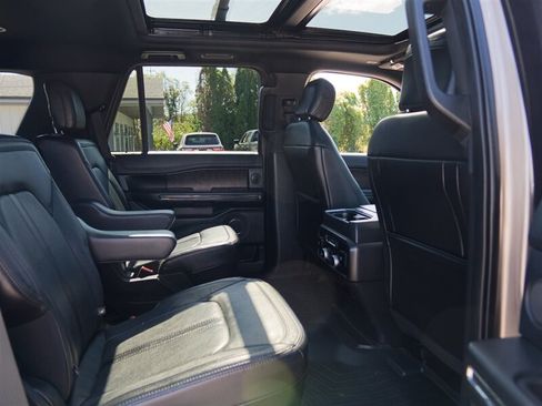 Used 2020 Ford Expedition Limited w/ Equipment Group 302A AWD/4WD image 23