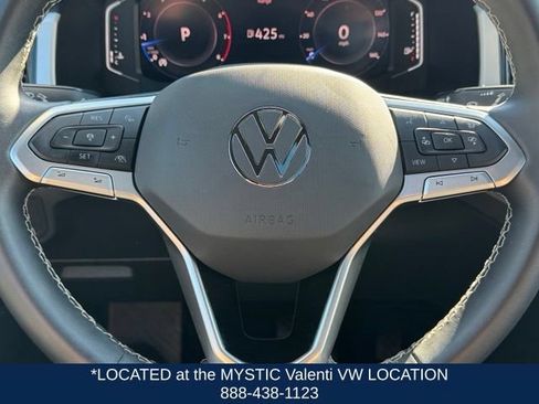 Certified 2023 Volkswagen Atlas Cross Sport SEL AWD/4WD image 39
