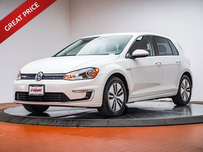 Used 2016 Volkswagen e-Golf SE w/ DC Fast Charging Package