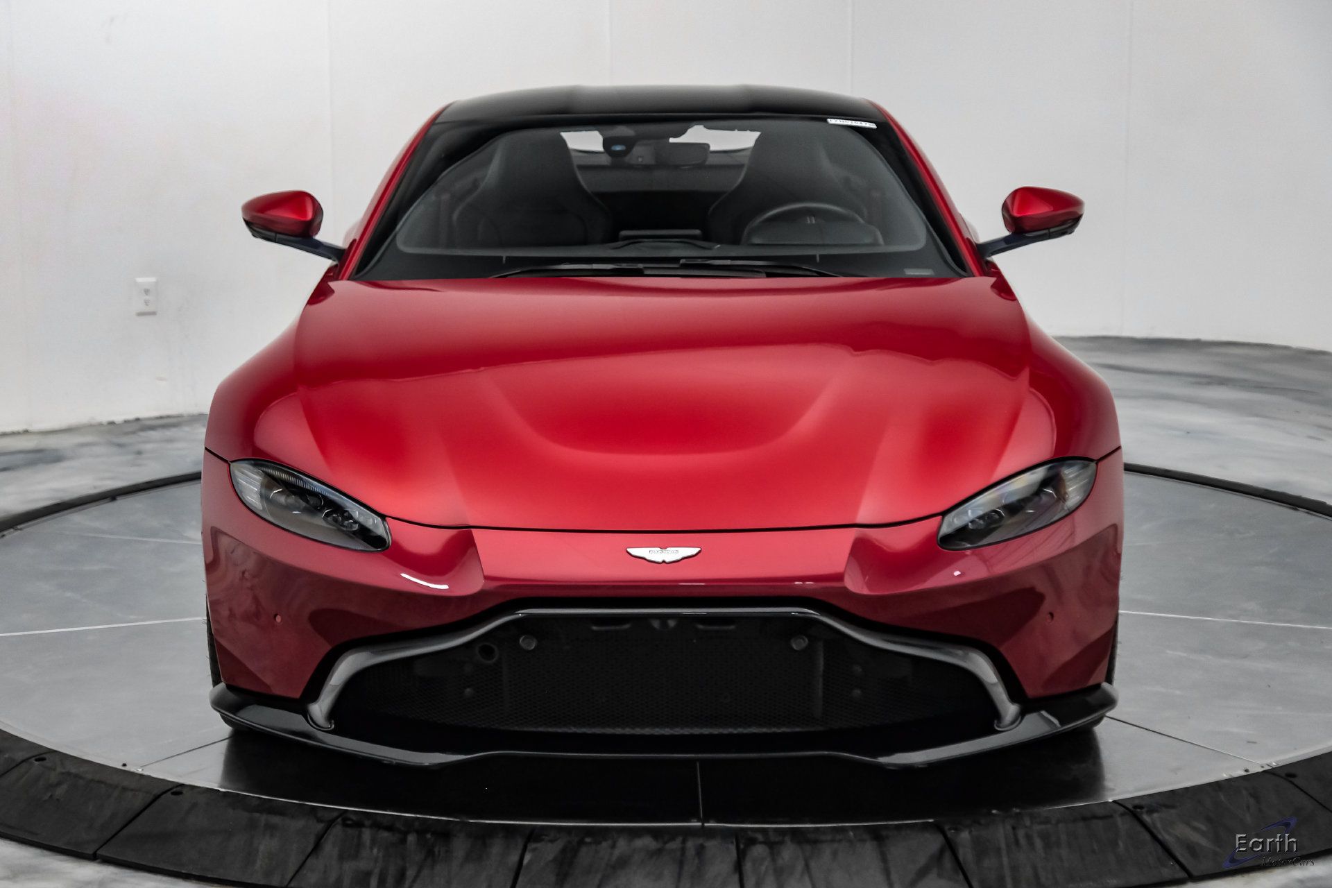 Used 2019 Aston Martin V8 Vantage Coupe RWD image 35