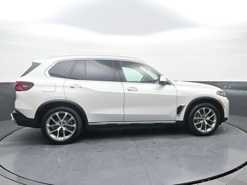 New 2026 BMW X5 xDrive40i AWD/4WD image 8