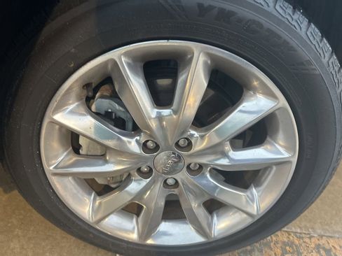 Used 2015 Jeep Cherokee Limited FWD image 12