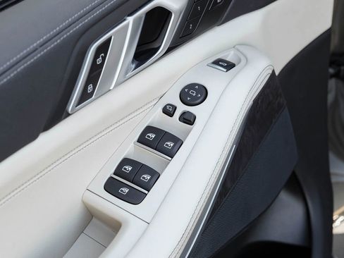 Used 2022 BMW X5 xDrive40i w/ M Sport Package image 57