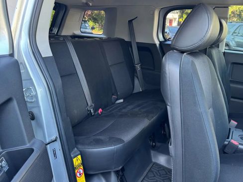 Used 2007 Toyota FJ Cruiser 4WD w/ Convenience Pkg image 15