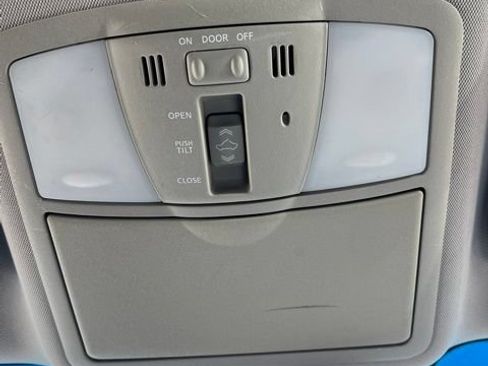 Used 2011 Nissan Murano SL w/ Navigation Pkg AWD/4WD image 25