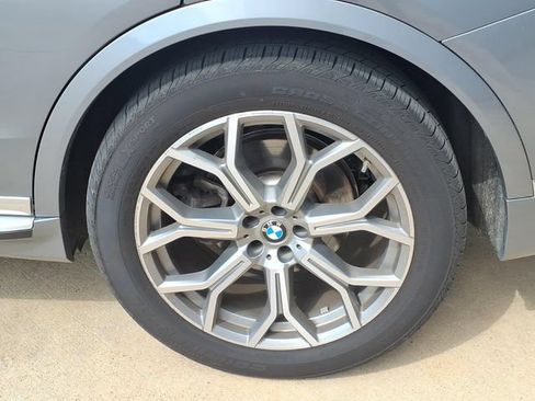 Used 2025 BMW X7 xDrive40i AWD/4WD image 33