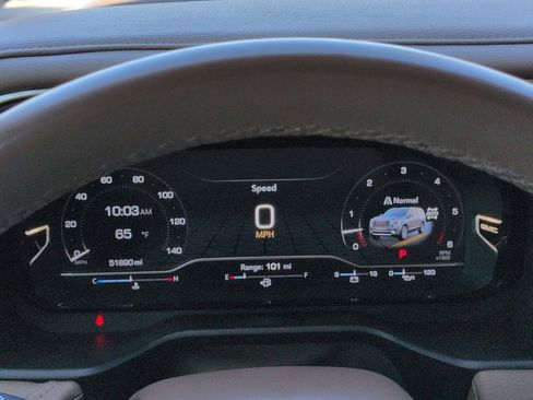 Used 2024 GMC Yukon XL Denali AWD/4WD image 25