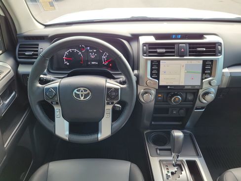 Used 2023 Toyota 4Runner SR5 Premium w/ Moonroof Package RWD image 18