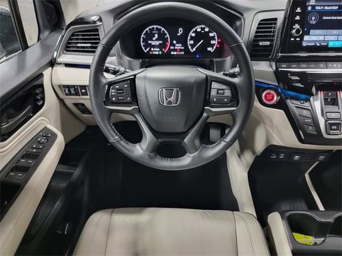 Certified 2025 Honda Odyssey Touring image 24