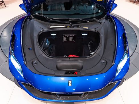 Certified 2021 Ferrari F8 Tributo RWD image 17