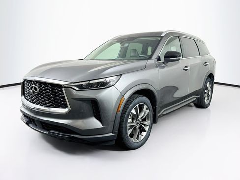 Used 2023 INFINITI QX60 Luxe w/ Cargo Package FWD image 3