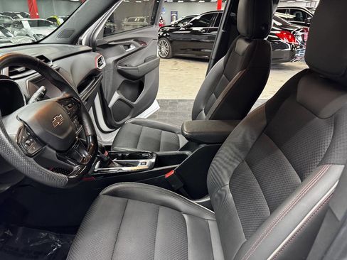 Used 2021 Chevrolet TrailBlazer RS image 32