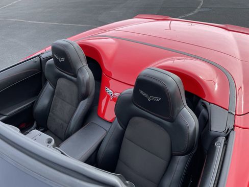 Used 2013 Chevrolet Corvette 427 w/ 1SC Preferred Equipment Group image 36