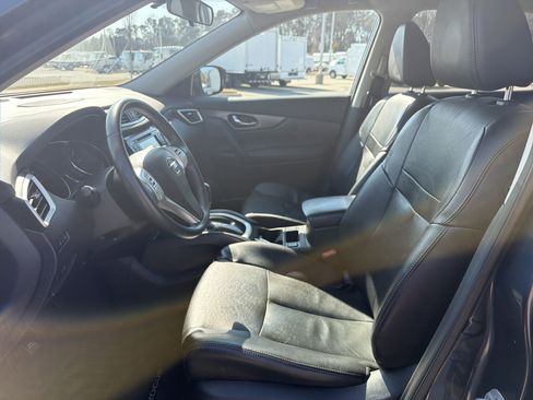 Used 2016 Nissan Rogue SL w/ SL Premium Package image 16