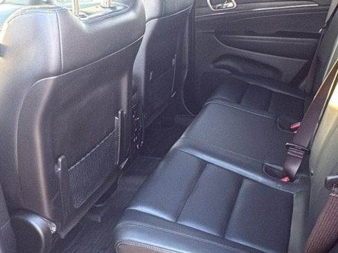 Used 2021 Jeep Grand Cherokee Limited image 26