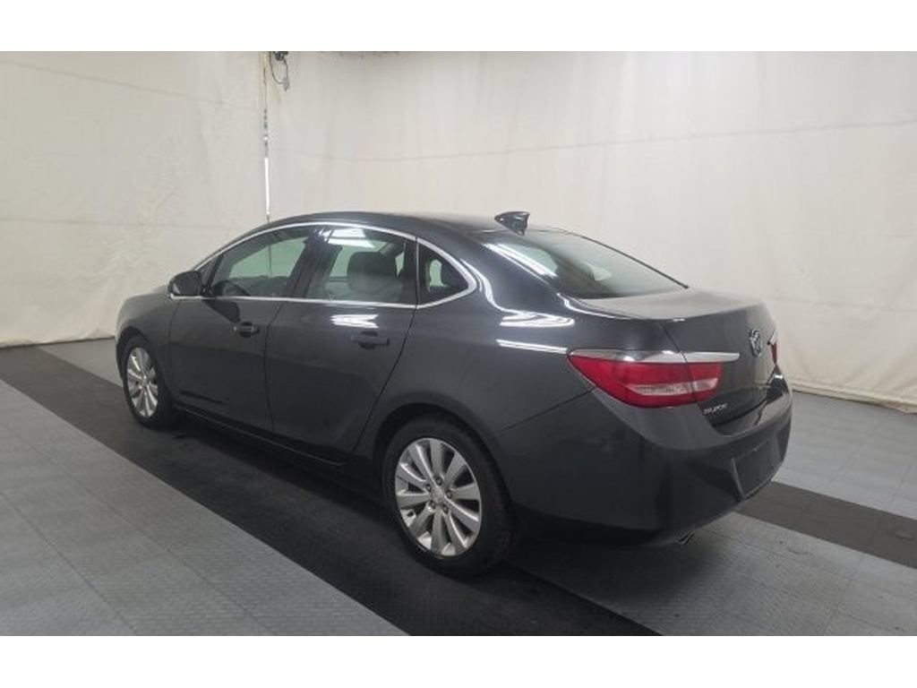 Used 2017 Buick Verano FWD image 4