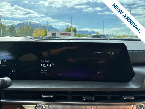 Used 2025 Kia Telluride SX X-Line AWD/4WD image 25
