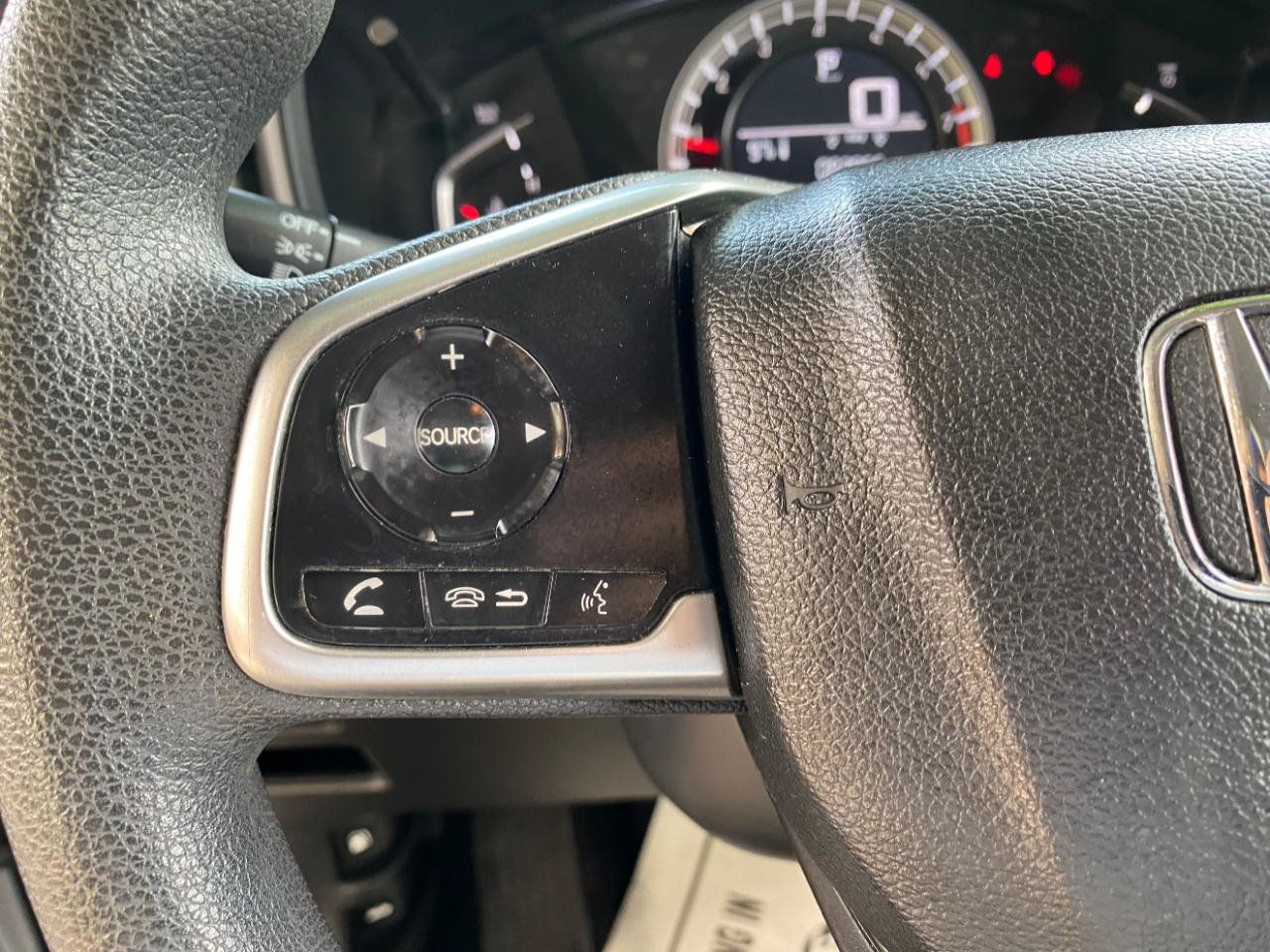 Used 2018 Honda CR-V LX image 61