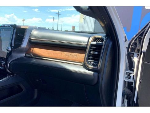 Used 2023 RAM 3500 Limited AWD/4WD image 17