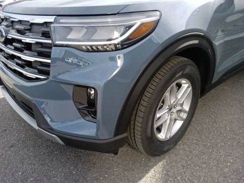 New 2026 Ford Explorer Active w/ Active Comfort Package RWD image 9