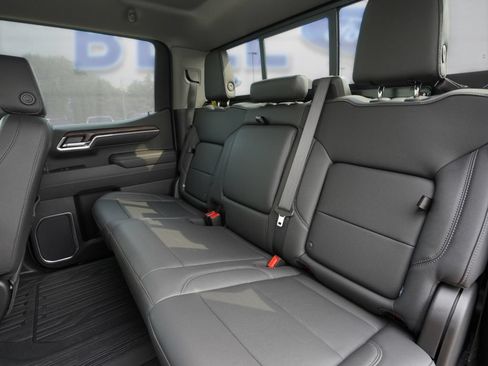 Used 2025 GMC Sierra 1500 SLT w/ SLT Premium Plus Package AWD/4WD image 22