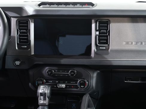 New 2025 Ford Bronco Badlands AWD/4WD image 9