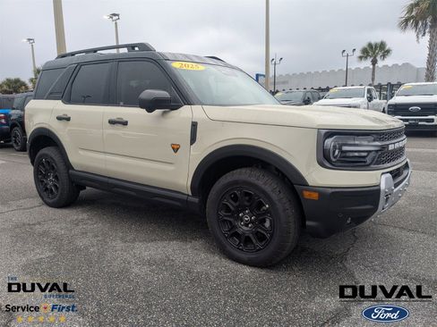 New 2025 Ford Bronco Sport Badlands image 1