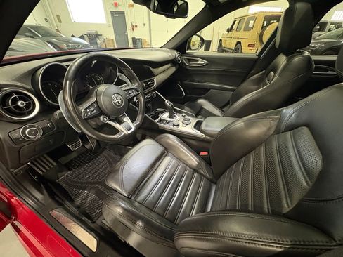 Used 2021 Alfa Romeo Giulia Ti Sport image 10