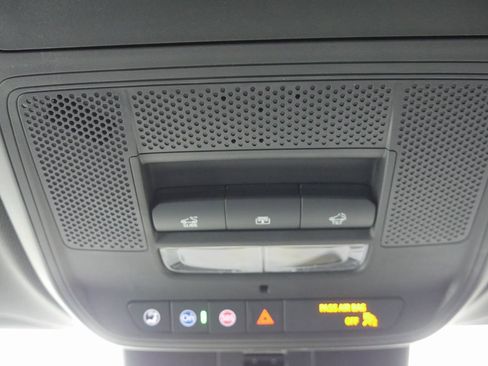 New 2026 Chevrolet Traverse Z71 w/ Enhanced Driving Package image 21