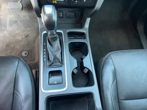 Used 2018 Ford Escape SEL FWD image 29