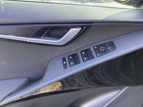 Used 2023 Kia Niro EX image 20