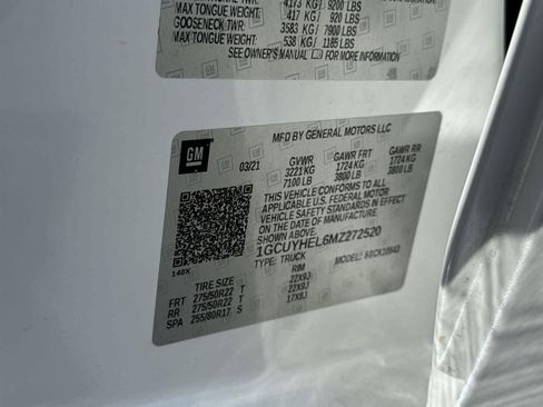 Used 2021 Chevrolet Silverado 1500 High Country w/ Technology Package image 7