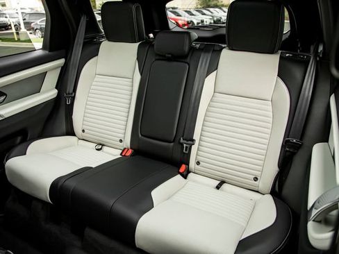 New 2026 Land Rover Discovery Sport Landmark AWD/4WD image 28