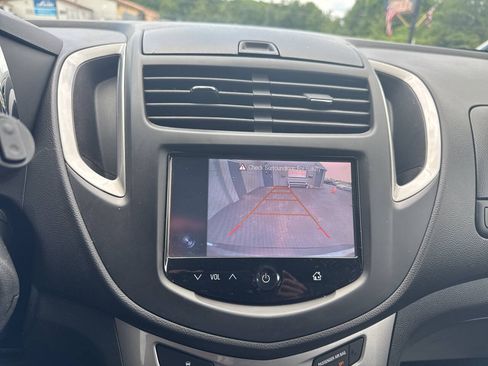 Used 2015 Chevrolet Trax LT w/ LPO, Protection Package AWD/4WD image 28