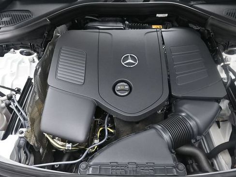 Used 2026 Mercedes-Benz GLC 300 image 32