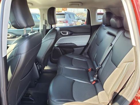 Used 2022 Jeep Compass Latitude w/ Convenience Group AWD/4WD image 25