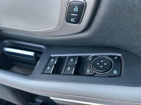 Used 2025 Ford Expedition Max Active image 23