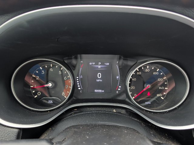 Used 2018 Jeep Compass Latitude w/ Cold Weather Group AWD/4WD image 7