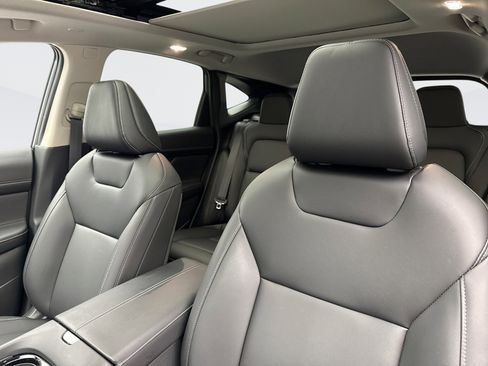 Used 2025 Nissan Murano SL image 10