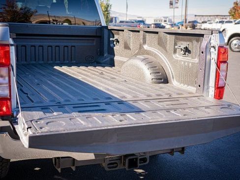 Used 2021 Ford F350 XLT AWD/4WD image 10