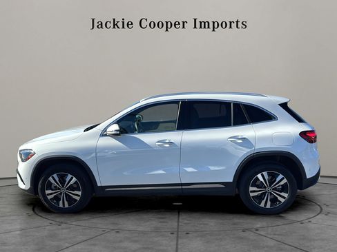 Certified 2025 Mercedes-Benz GLA 250 GLA 250 image 2
