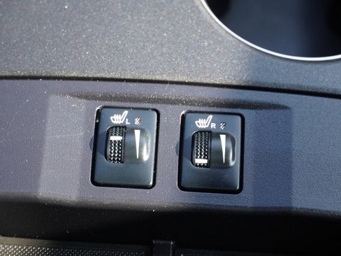 Certified 2017 Toyota Camry XSE image 37